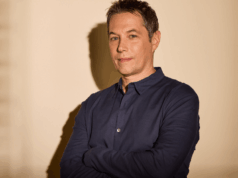 Sean Baker diz que os cineastas ‘têm que colocar o pé no chão’ após o acordo Netflix-Warner Bros., não vão ‘ir atrás do estúdio de US $ 150 milhões’ após ‘Anora’ Sean Baker diz que os cineastas 'têm que colocar o pé no chão' após o acordo Netflix-Warner Bros., não vão 'ir atrás do estúdio de US $ 150 milhões' após 'Anora'