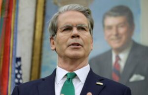 Secretário do Tesouro, Scott Bessent: Deportações em massa estão reduzindo os aluguéis da classe trabalhadora americana Secretário do Tesouro, Scott Bessent: Deportações em massa estão reduzindo os aluguéis da classe trabalhadora americana