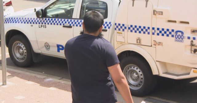 Sete homens que foram presos ontem após uma operação dramática foram libertados sem acusação.