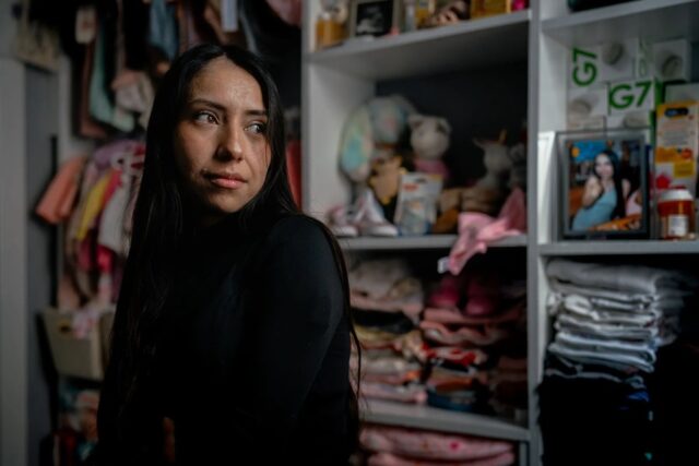 Seu bebê estava na UTIN. Ela estava na detenção do Nayra_Jamie_Kelter_Davis_02_d62828.jpeg