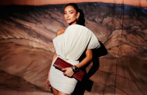 Shay Mitchell e Kate Middleton adoram essa tendência de bolsas elegantes Jéssica Alba Crossbody