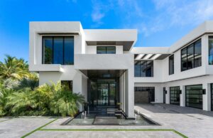 Socialite de Nova York arrebata mansão no sul da Flórida por US$ 21 milhões Socialite de Nova York arrebata mansão no sul da Flórida por US$ 21 milhões