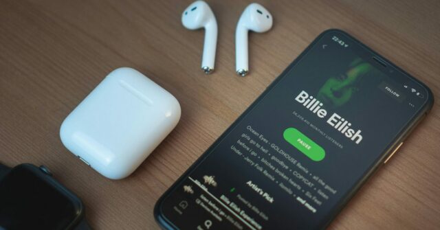 Spotify Wrapped chega depois do Apple Music Replay – com um novo recurso de festa | Aplicativo Spotify aberto com Billie Eilish na tela