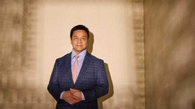 Stanley Tong sobre reescrever 'Supercop', ganhar a confiança de Jackie Stanley Tong sobre reescrever 'Supercop', ganhar a confiança de Jackie Chan e fazer viagens de ação: 'Você quer tornar os sonhos realidade'