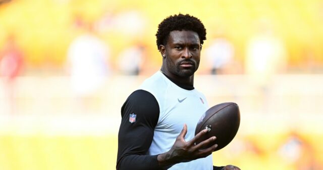 DK Metcalf, do Pittsburgh Steelers, revela que ele e Normani estão noivos durante coletiva de imprensa
