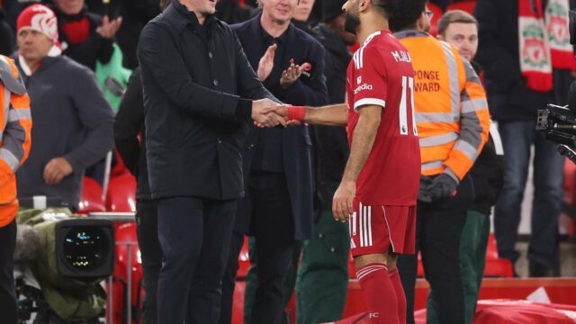 Steven Gerrard sobre os comentários de Salah: Falas sobre o Steven Gerrard sobre os comentários de Salah: Falas sobre o Liverpool jogar pessoas debaixo do ônibus são erradas