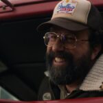 Noah Schnapp e Maya Hawke em