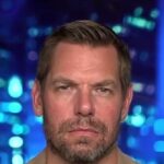 Swalwell: Como governador da CA, cobrarei dos agentes do ICE e retirarei sua carteira de motorista