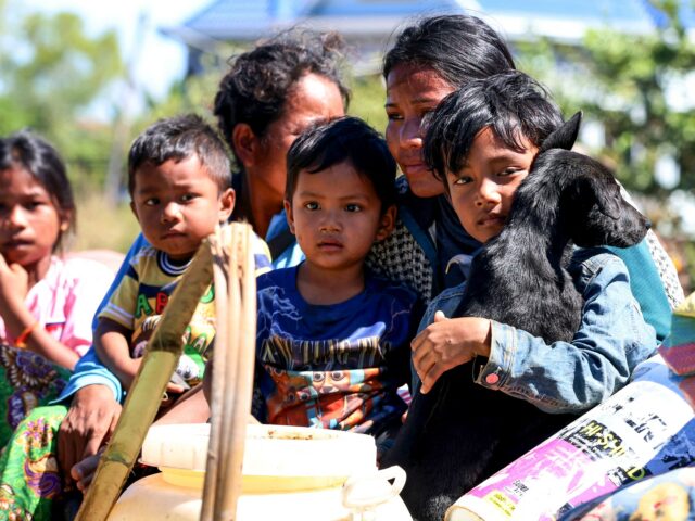 Tailândia exige anúncio unilateral de cessar-fogo do Camboja Tailândia exige anúncio unilateral de cessar-fogo do Camboja