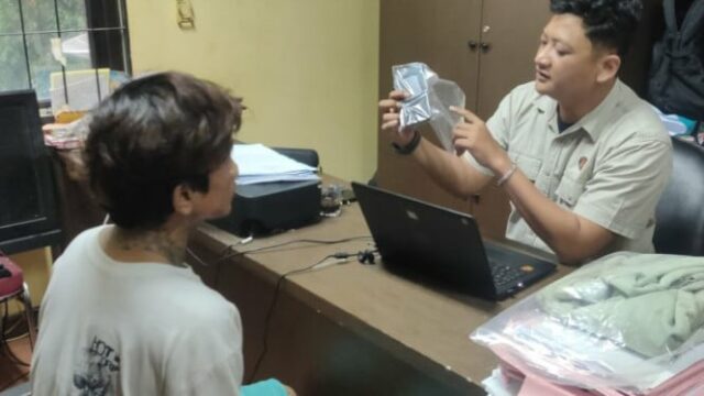 Tatuadores de Kota Tua recorrem a ladrões porque precisam de dinheiro
