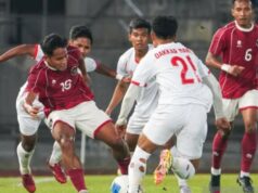 Tendo sido ajudada pelo Vietname, a Seleção Nacional Sub-22 da Indonésia chegou a dar esmolas à Malásia Tendo sido ajudada pelo Vietname, a Seleção Nacional Sub-22 da Indonésia chegou a dar esmolas à Malásia