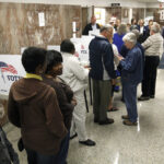 Desenho animado de Mike Luckovich