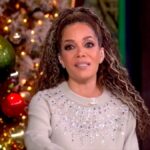 'The View': Sunny Hostin abre buracos na busca policial na mochila de Luigi Mangione, o que 'poderia ser' motivo de recurso | Vídeo