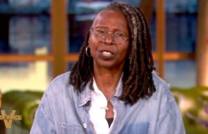 ‘The View’ apresenta Seethe no segundo ‘Straight Up Murder’ do ICE em Minnesota: ‘Blood on Your Hands’ | Vídeo 'The View': Whoopi impede Sunny Hostin de ler a postagem de Trump sobre Rob Reiner On-Air