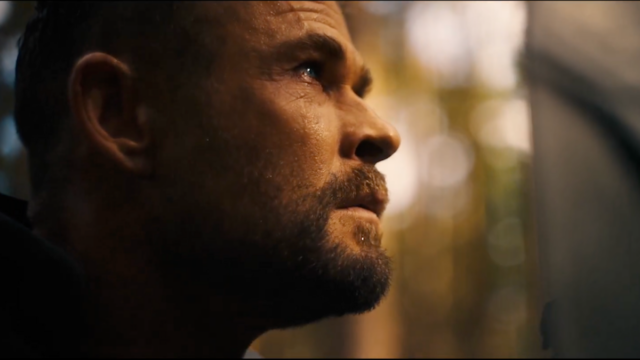 Thor pede força para 'lutar mais uma vez' no último Thor pede força para 'lutar mais uma vez' no último teaser de 'Vingadores: Dia do Juízo Final'