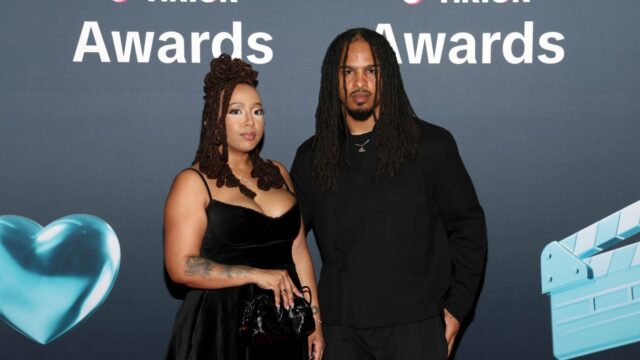 Ronni e Keith Lee no tapete vermelho do prêmio Tiktok