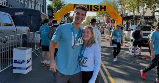 TikToker-Abby-Howard-Tearfully-Reveals-How-She-Aprendeu-Sobre-Aborto-Promo