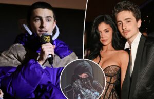 Timothée Chalamet faz referência à namorada Kylie Jenner em um rap com o alter ego EsDeeKid Timothée Chalamet faz referência à namorada Kylie Jenner em um rap com o alter ego EsDeeKid