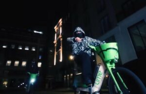 Timothee Chalamet quebra o silêncio sobre rumores virais de que ele é o rapper EsDeeKid Timothee Chalamet quebra o silêncio sobre rumores virais de que ele é o rapper EsDeeKid