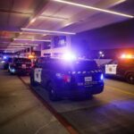 A polícia de San Jose compartilhou esta foto na segunda-feira, 1º de dezembro de 2025, de um suspeito que prendeu no tiroteio que feriu três pessoas na sexta-feira, 28 de novembro de 2025, no Westfield Valley Fair Mall em San Jose, Califórnia.