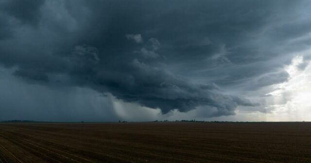 Todos os elementos atingiram o Centro-Oeste, deixando os moradores no escuro e no calor
