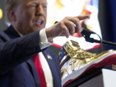 Todos os melhores presentes para as piores pessoas, cortesia da família Trump trumpstore1.jpg