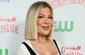 Tori Spelling diz que precisa ‘colocar minha saúde em primeiro lugar’ e adia evento em Las Vegas Tori Spelling diz que precisa ‘colocar minha saúde em primeiro lugar’ e adia evento em Las Vegas