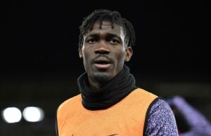 Tottenham investiga a conduta de Bissouma após relatório de ‘gás hilariante’ Tottenham investiga a conduta de Bissouma após relatório de 'gás hilariante'