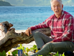 Trailer de ‘Survivor’ 50 apresenta cameos de celebridades, Jeff Probst competindo (?!) e Mike White com a provocação perfeita: ‘High School Reunion Meets Massacre’ Trailer de 'Survivor' 50 apresenta cameos de celebridades, Jeff Probst competindo (?!) e Mike White com a provocação perfeita: 'High School Reunion Meets Massacre'