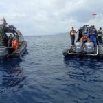 Treinador de futebol e crianças desaparecidas após barco turístico afundar na Indonésia