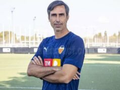 Treinador do Valencia morre com três filhos em acidente nas águas de Bali Treinador do Valencia morre com três filhos em acidente nas águas de Bali