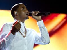 Trey Songz acusado de agressão por supostamente dar um soco no rosto de um funcionário de uma boate Trey Songz acusado de agressão por supostamente dar um soco no rosto de um funcionário de uma boate