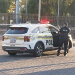 Trio de adolescentes é preso após menina de 12 anos ser esfaqueada em Adelaide