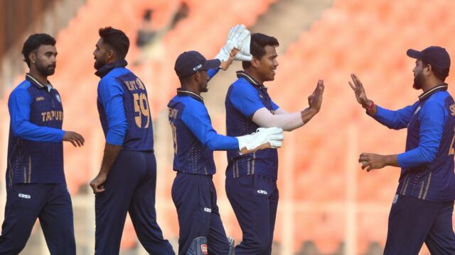 Tripura derrota Karnataka no Super Over do Troféu Syed Mushtaq Ali
