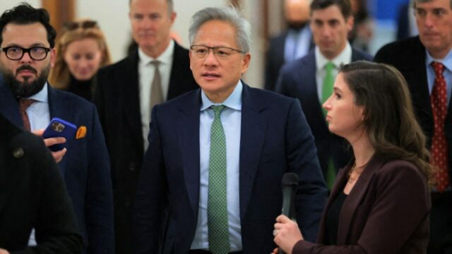 Trump abre caminho para venda de poderosos chips Nvidia H200 Trump abre caminho para venda de poderosos chips Nvidia H200 para a China