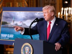 Trump adverte Maduro para não ‘jogar duro’ enquanto Rússia e China apoiam Venezuela Trump adverte Maduro para não 'jogar duro' enquanto Rússia e China apoiam Venezuela