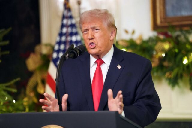 Trump anuncia que militares receberão 'dividendo de guerreiro' de US$ Trump anuncia que militares receberão 'dividendo de guerreiro' de US$ 1.776 no Natal