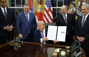 Trump assina ordem executiva de IA e pretende impedir leis estaduais Trump assina ordem executiva de IA e pretende impedir leis estaduais