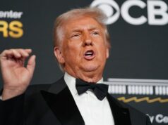 Trump chama Ted Sarandos de ‘homem fantástico’, mas diz que o acordo Netflix-Warner Bros. daria ao streamer uma ‘participação de mercado muito grande’: ‘Pode ser um problema’ Trump chama Ted Sarandos de 'homem fantástico', mas diz que o acordo Netflix-Warner Bros. daria ao streamer uma 'participação de mercado muito grande': 'Pode ser um problema'