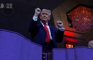 Trump dança ao som de Village People no sorteio da Copa do Mundo Trump dança ao som de Village People no sorteio da Copa do Mundo