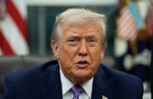 Trump emite nova ameaça contra os planos nucleares do Irã Trump emite nova ameaça contra os planos nucleares do Irã