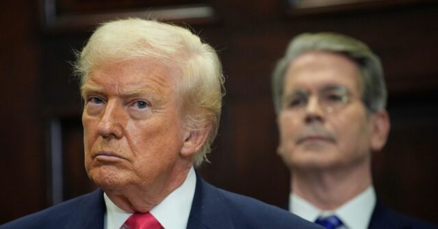 Trump está de olho no fundo de guerra de 4,1 biliões de dólares da Austrália. Ele quer um pedaço da ação
