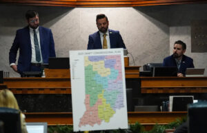 Trump foi incapaz de insultar seu caminho para a vitória na batalha pelo redistritamento de Indiana Yahoo news home