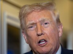 Trump força o Reino Unido a pagar 25% mais por novos medicamentos. PBS da Austrália pode ser o próximo A administração Trump usará o acordo britânico como modelo para conversações com outras nações desenvolvidas.