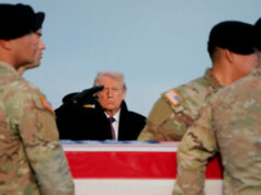 Trump participa de transferência digna de soldados americanos e intérprete é morto na Síria Trump participa de transferência digna de soldados americanos e intérprete é morto na Síria