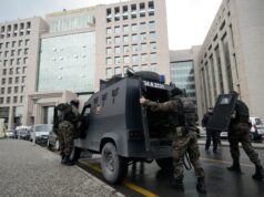 Turkiye prende 115 suspeitos do EIIL, diz que ataques planejados no feriado Turkiye prende 115 suspeitos do EIIL, diz que ataques planejados no feriado