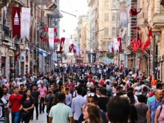 Turquia detém dezenas de suspeitos do EI que planejavam ataques nas celebrações do Natal e do Ano Novo Turquia detém dezenas de suspeitos do EI que planejavam ataques nas celebrações do Natal e do Ano Novo