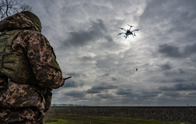 Ucrânia ataca segundo navio russo em um único dia
