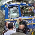 Um acidente de trem frontal na rota que atende Machu Picchu, no Peru, deixou um morto e pelo menos 40 feridos, incluindo turistas estrangeiros.