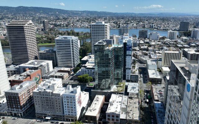 'Uma intenção fria e calculada': vídeo assustador prova que o artista local foi torturado até a morte em Oakland, diz o promotor
